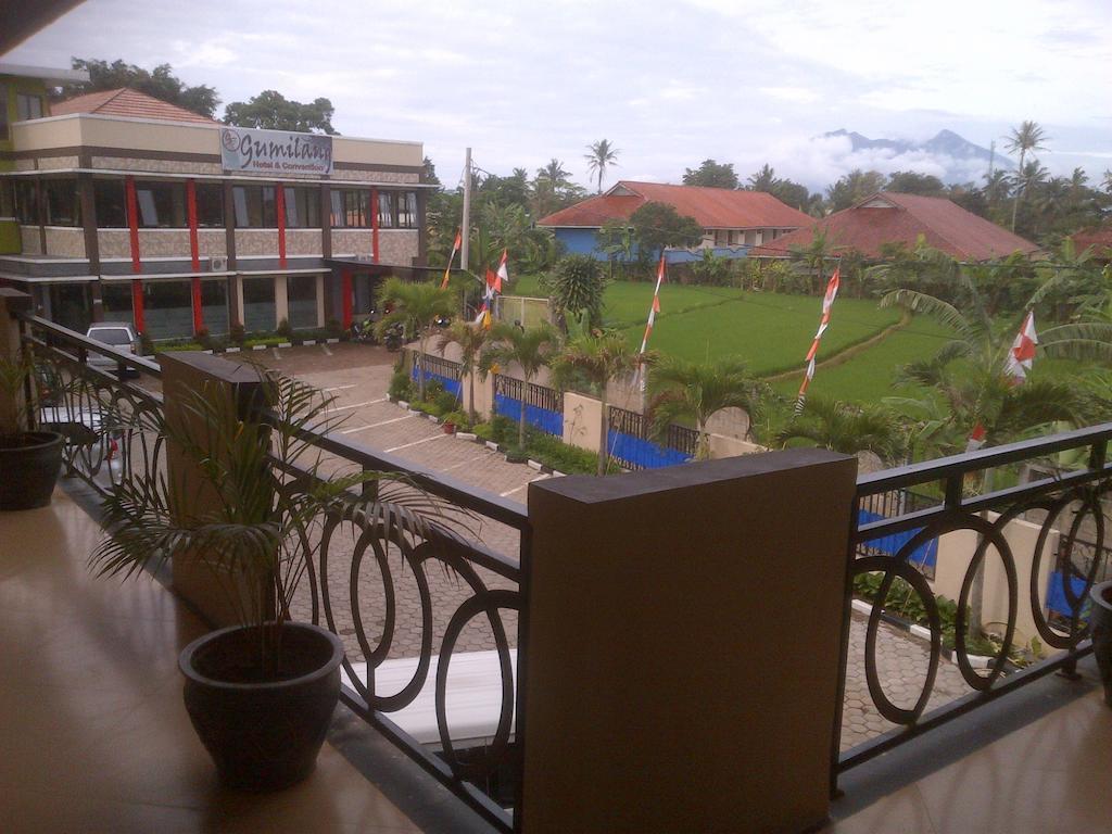 Gumilang Hotel Puncak Zimmer foto