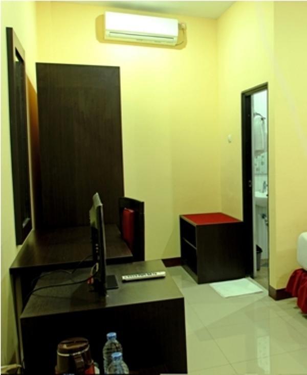 Gumilang Hotel Bogor Zimmer foto